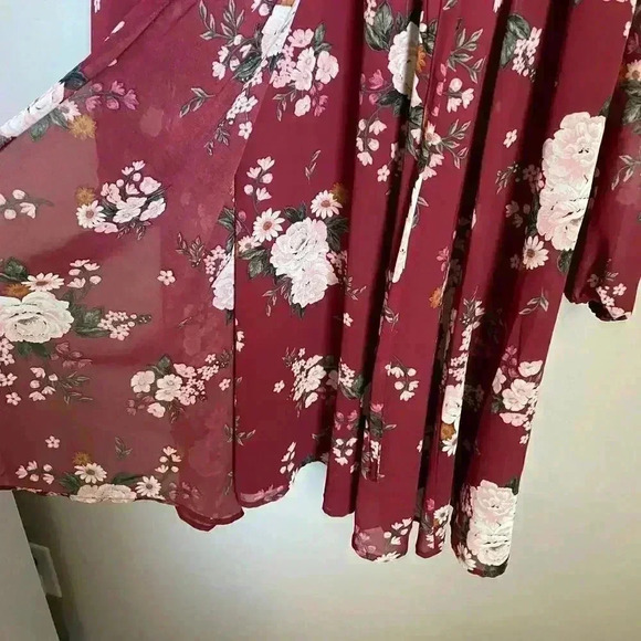 TORRID Red Floral Cold Shoulder Chiffon Wrap Dress - Picture 4 of 16